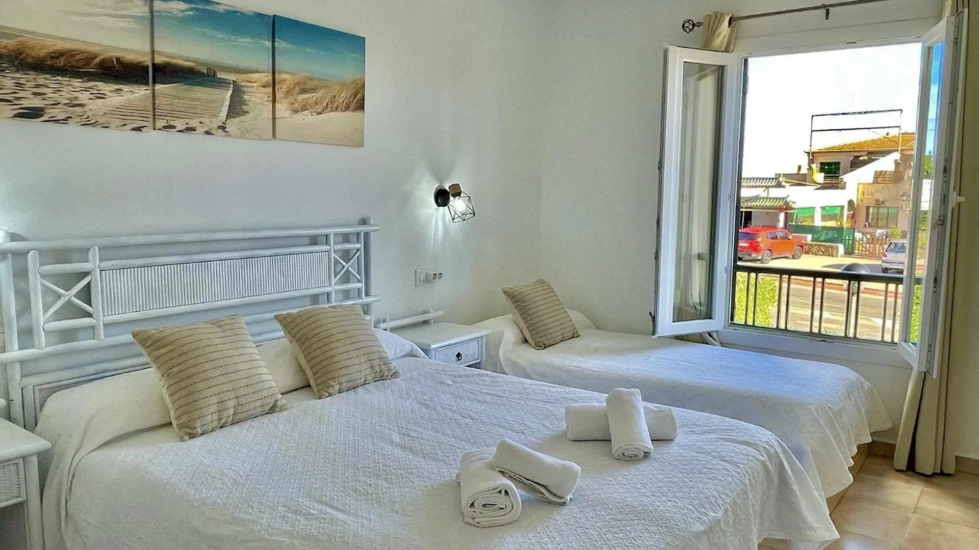 Sa Vinjolita Apartamento Con Piscina Кала-эн-Бланес